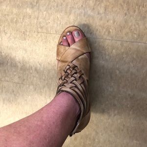 Meet your Posher, Dana